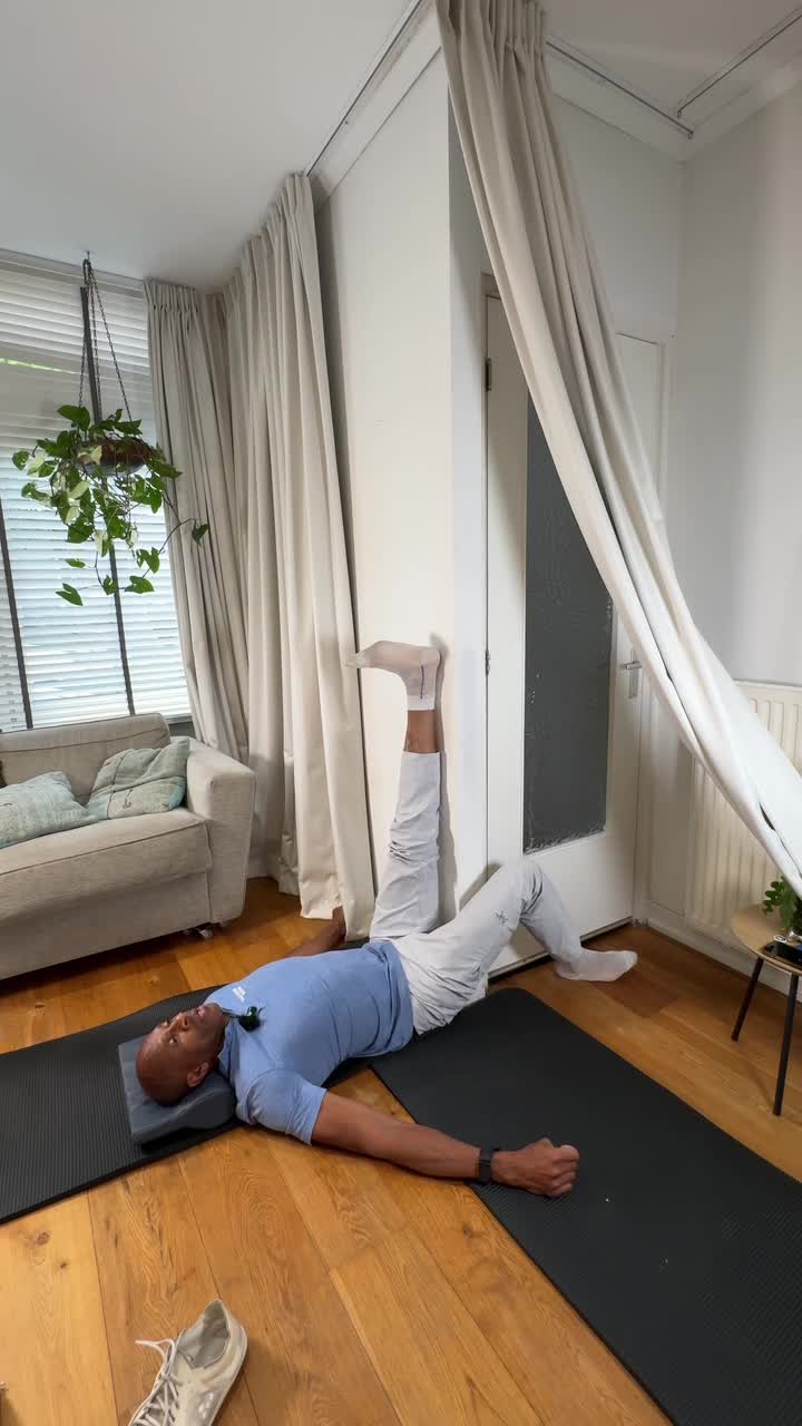 video from Fascia Stretching in Amsterdam by Larry